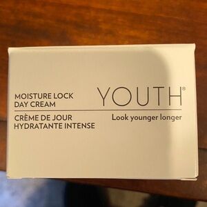 Shaklee skin care bundle